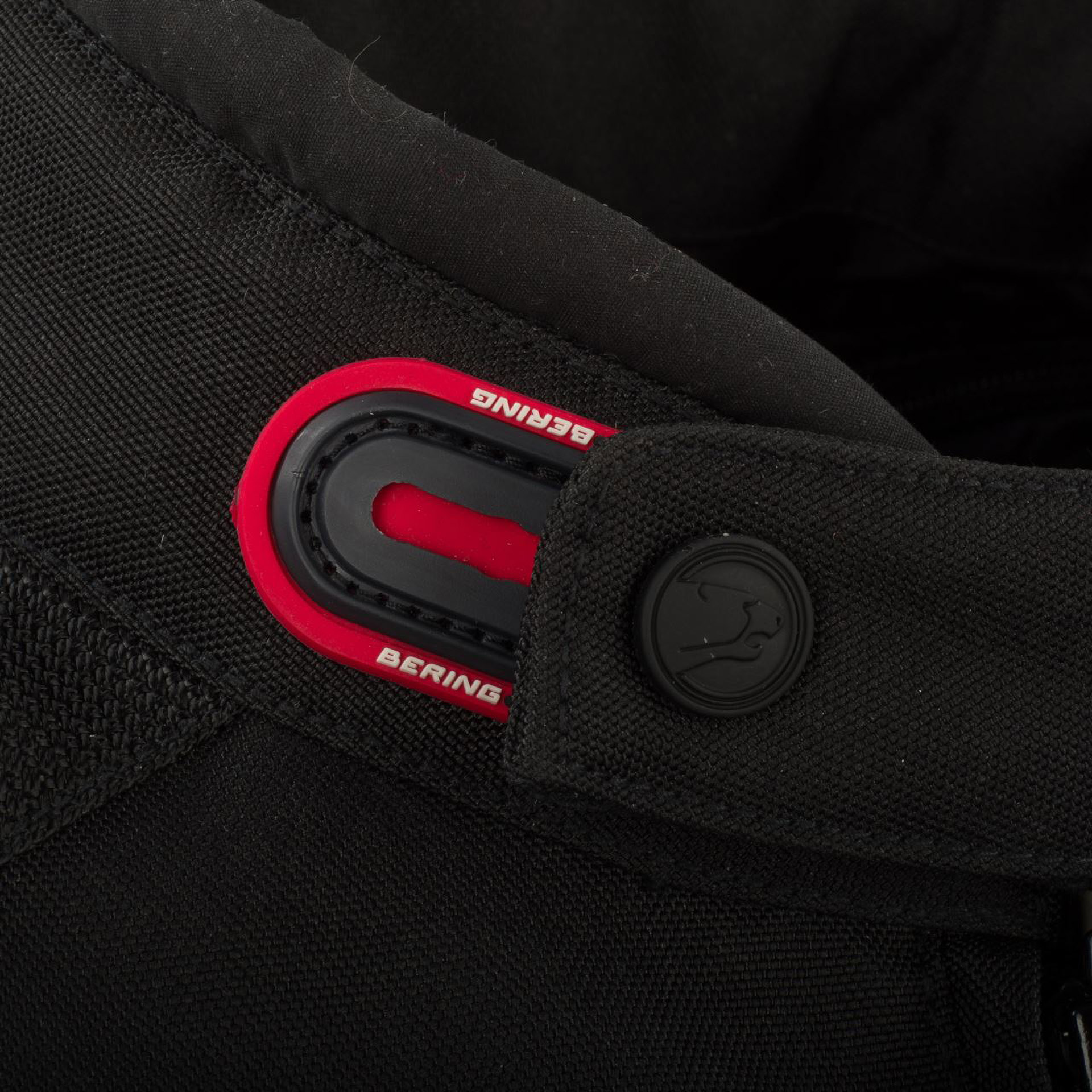 Blusão VOSTOK Preto BERING