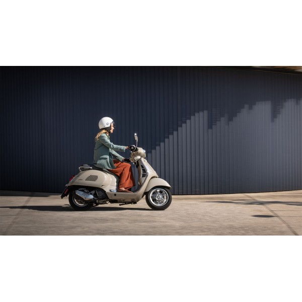 VESPA GTS 125