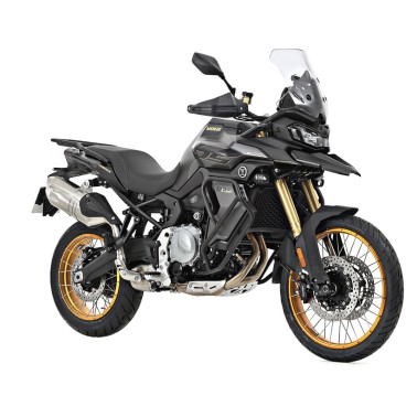 Voge 900DSX