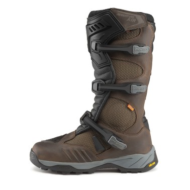 Botas FORMA ADVENTURE AIR DRY Castanha