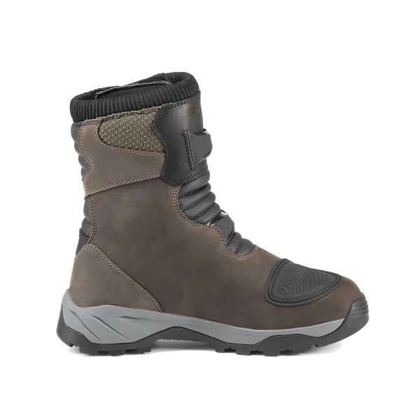 Bota FORMA ADVENTURE AIR LOW DRY Castanho