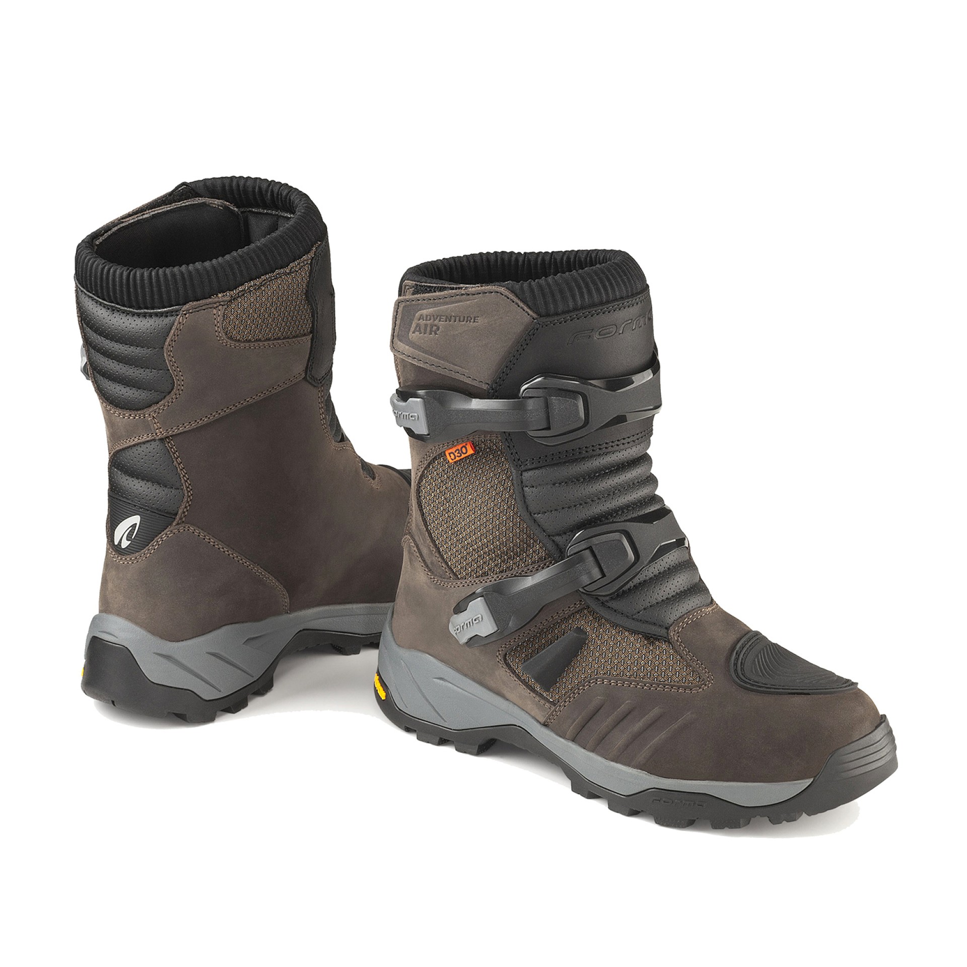 Bota FORMA ADVENTURE AIR LOW DRY Castanho