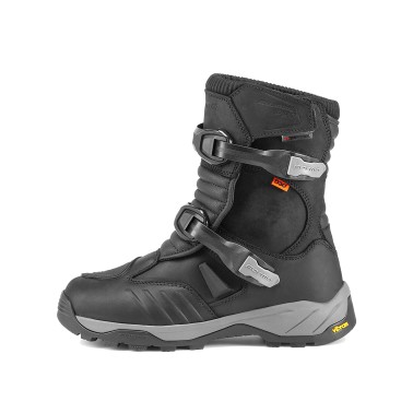Bota FORMA ADVENTURE PRO LOW DRY Preta Bota FORMA ADVENTURE PRO LOW DRY Preta